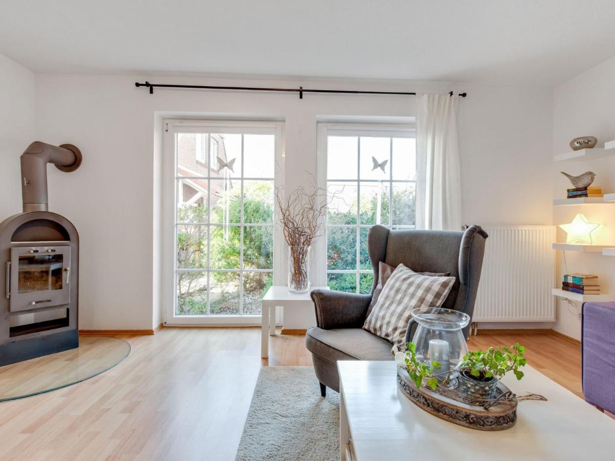 Enticing Holiday Home In Oldenburg With Garden Near Sea Dannau Zewnętrze zdjęcie