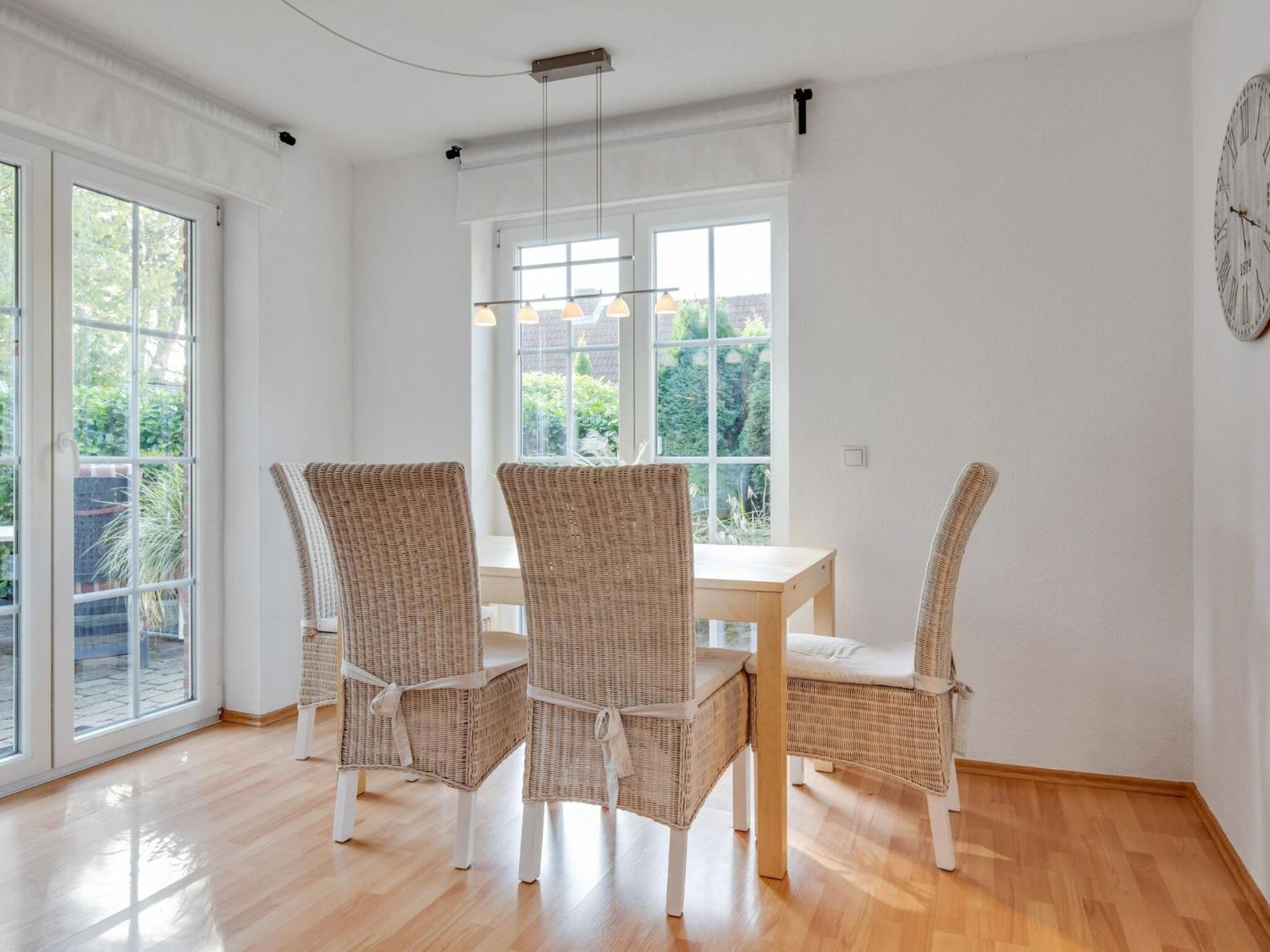 Enticing Holiday Home In Oldenburg With Garden Near Sea Dannau Zewnętrze zdjęcie
