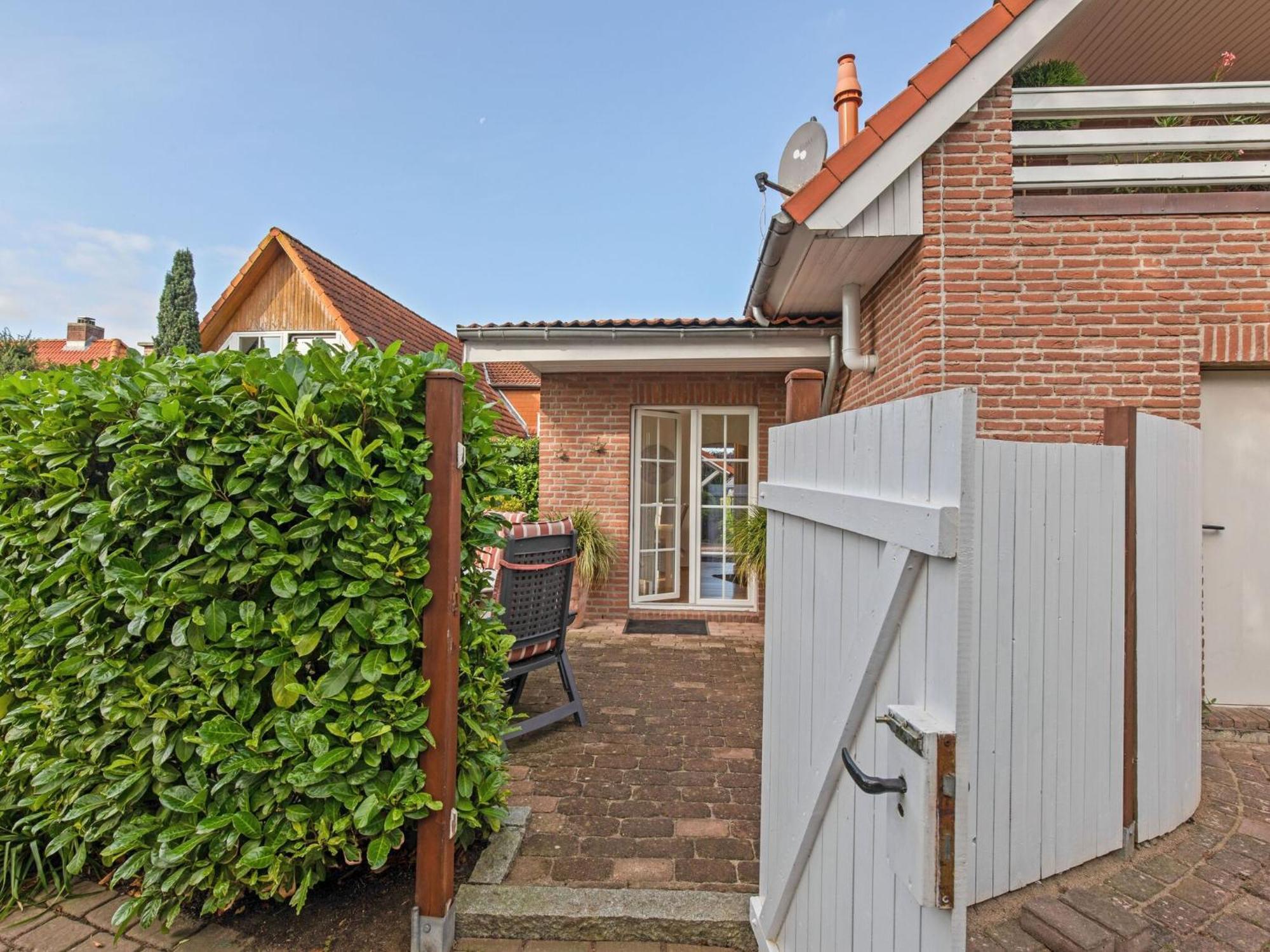 Enticing Holiday Home In Oldenburg With Garden Near Sea Dannau Zewnętrze zdjęcie
